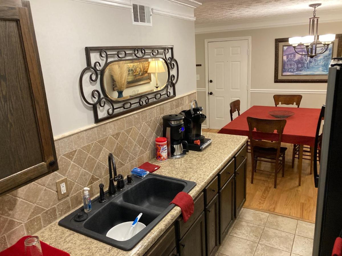 Spacious 3 Bedroom 2 Bath Condo Close To Five-Points In Athens Eksteriør bilde